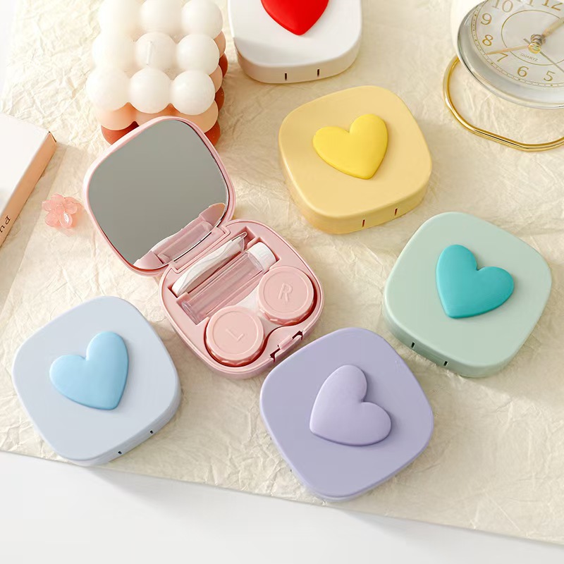 Heart Contact Lens Case with M - огляд і ціна Women Accessories List