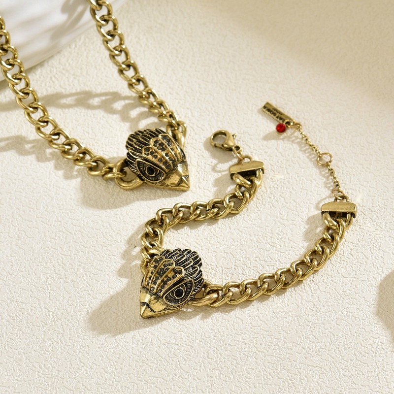Women Vintage European‑America - огляд і ціна Women'S Eagles Accessories